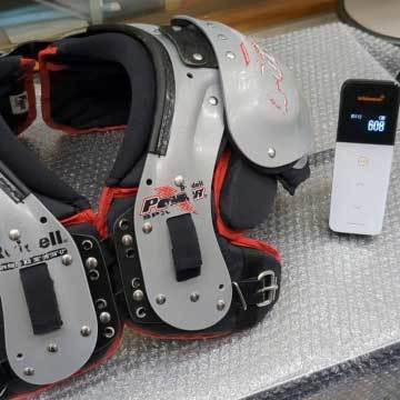 アメフトプロテクターのクリーニングならスポーツ洗科【埼玉県】